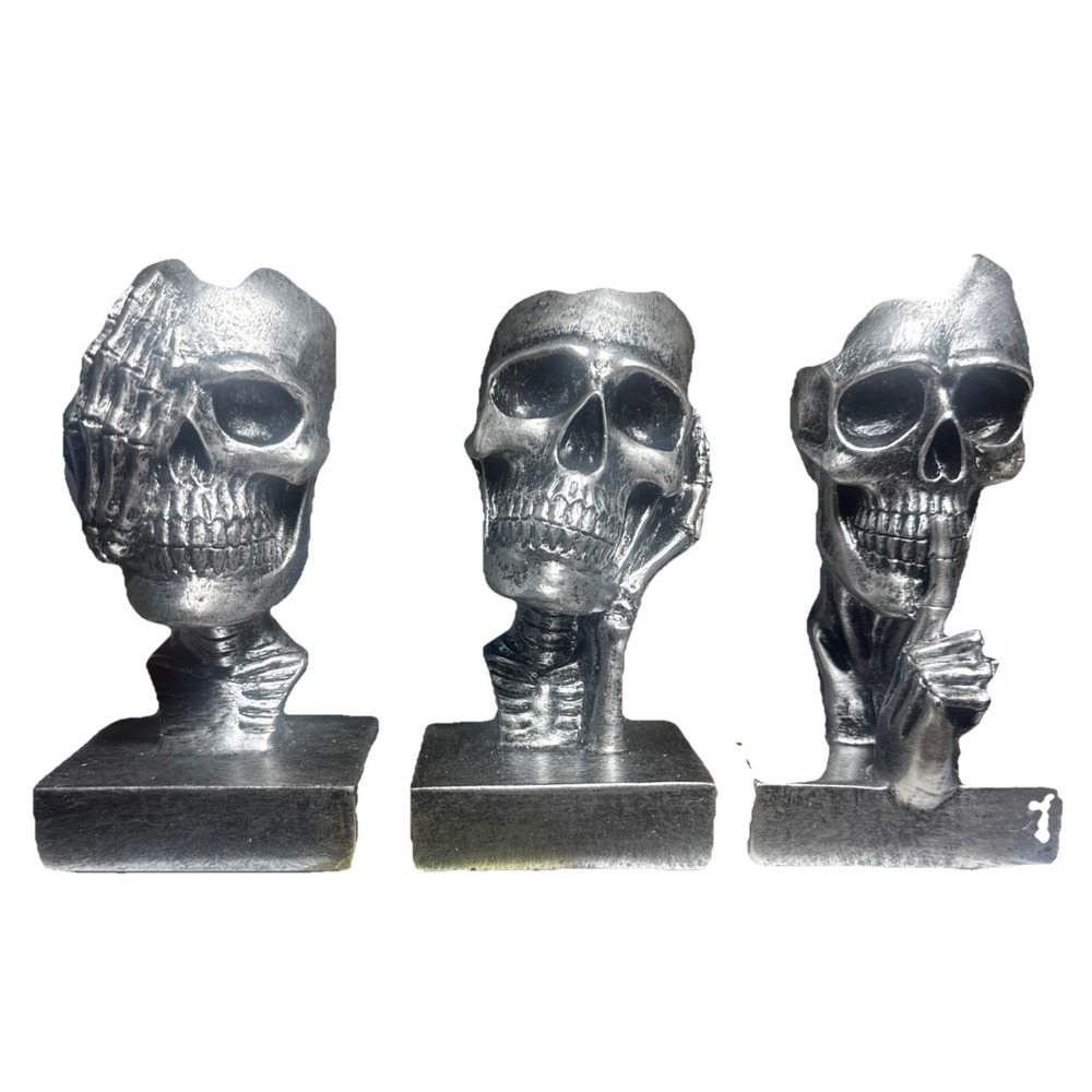 3 Skull See, Hear, Speak No Evil Decor Set